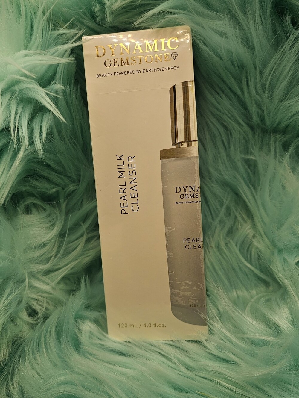 Dynamic Gemstone Pearl Milk Cleanser — White & Gold